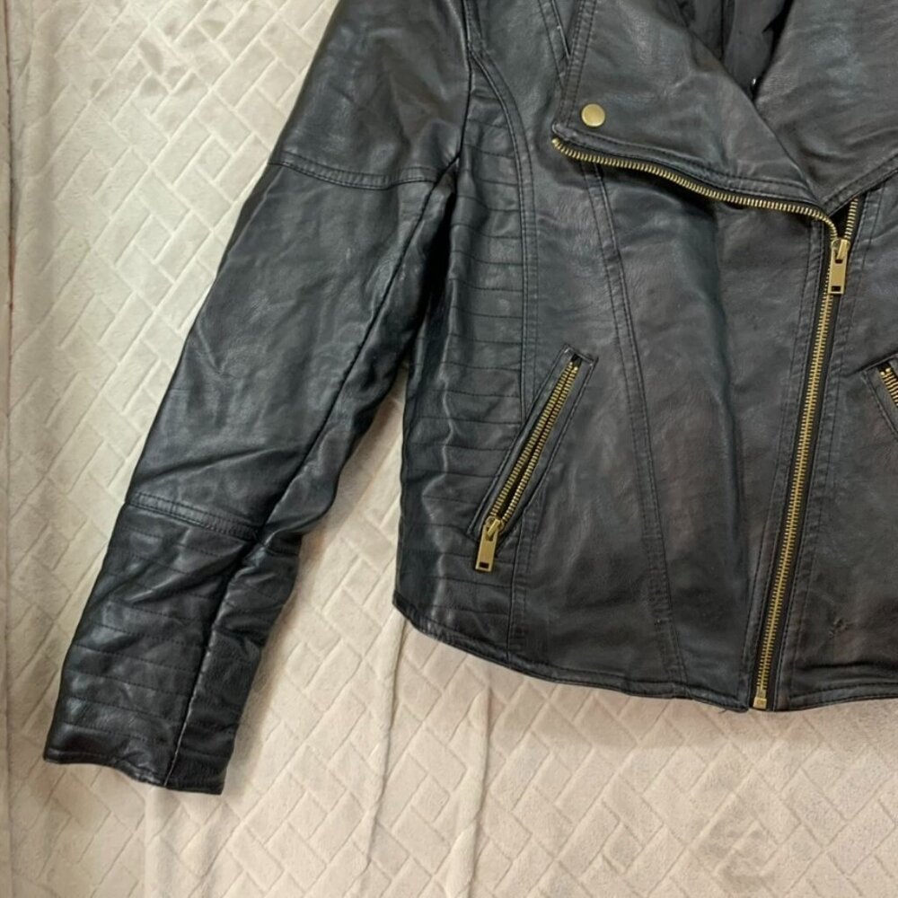 Love Tree Black Faux Leather Moto Jacket - Picture 3 of 15